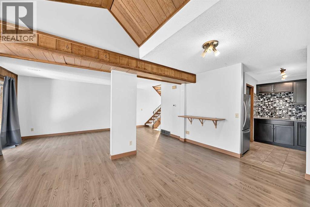 201, 3500 Varsity Drive NW, Calgary, Alberta  T2L 1Y3 - Photo 7 - A2353814