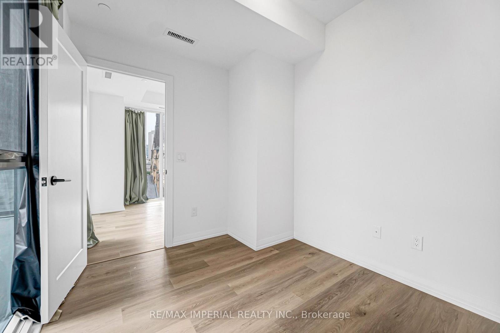 601 - 280 Dundas Street W, Toronto, Ontario  M5T 0E3 - Photo 14 - C14112958