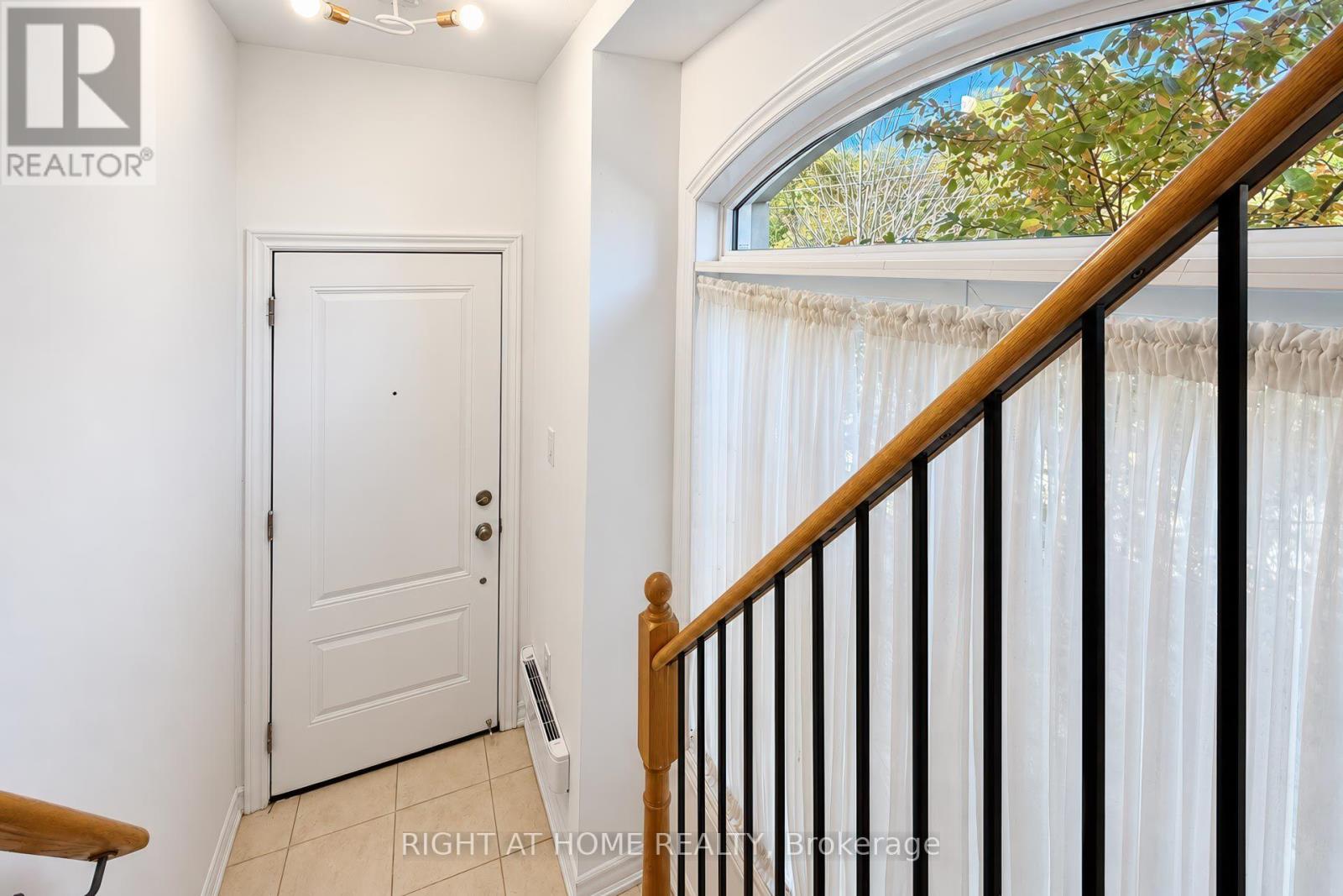 1 - 37 Drewry Avenue, Toronto, Ontario  M2M 0B4 - Photo 4 - C14112972
