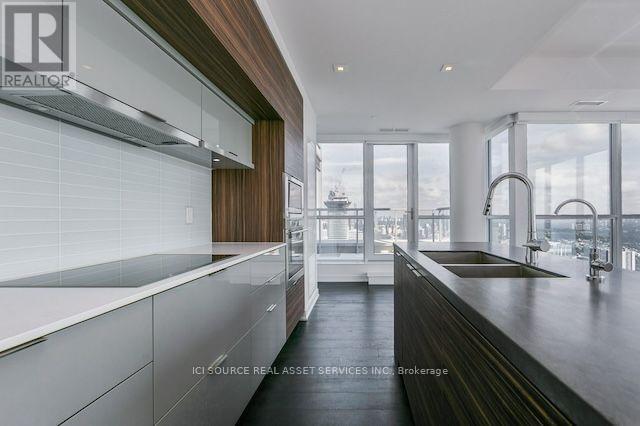 5402 - 88 Scott Street, Toronto, Ontario  M5E 0A9 - Photo 15 - C14113024