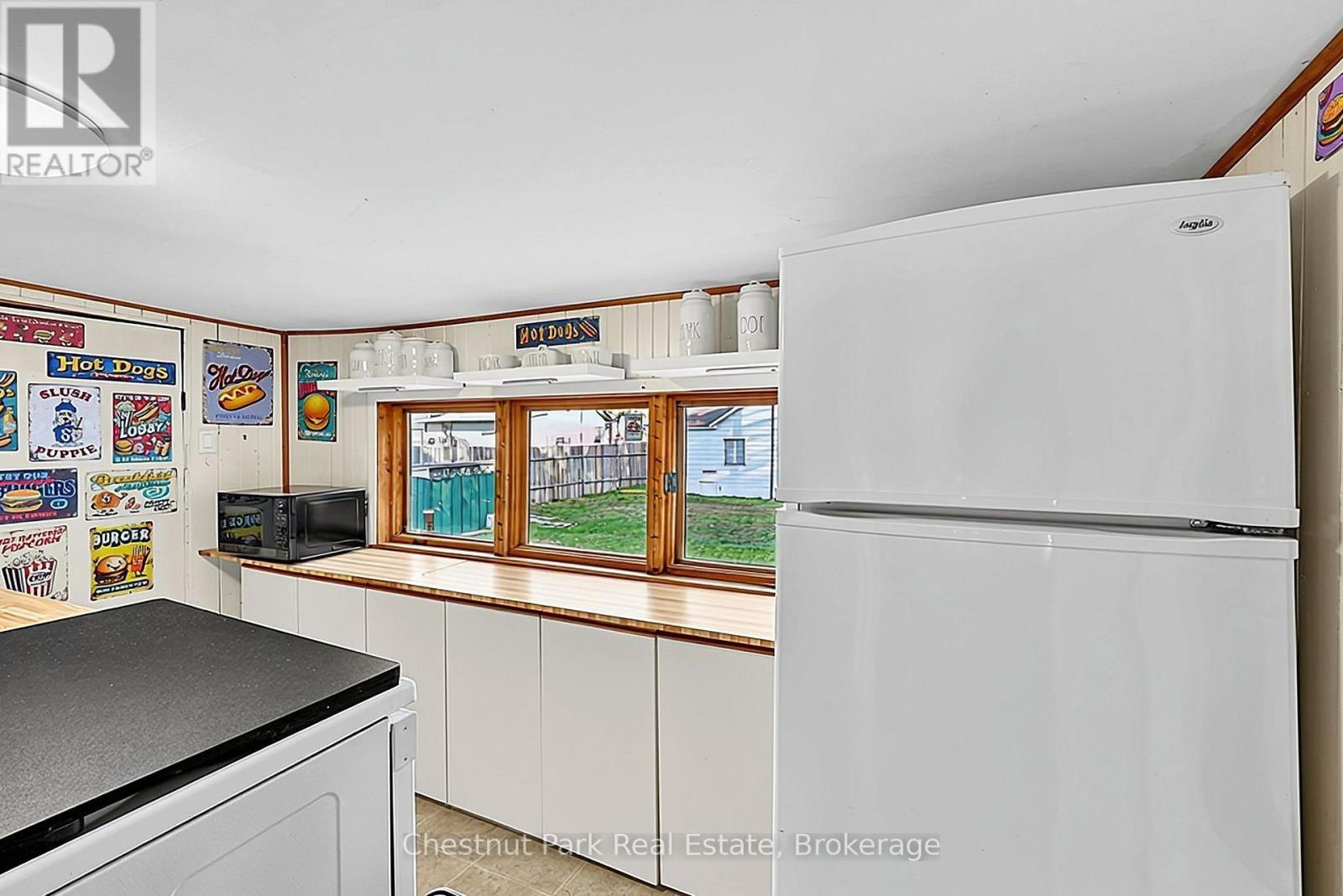 125 River Road E, Wasaga Beach, Ontario  L9Z 2L4 - Photo 16 - S14113026