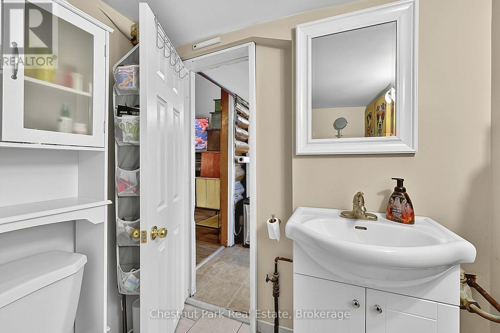 125 River Road E, Wasaga Beach, Ontario  L9Z 2L4 - Photo 22 - S14113026
