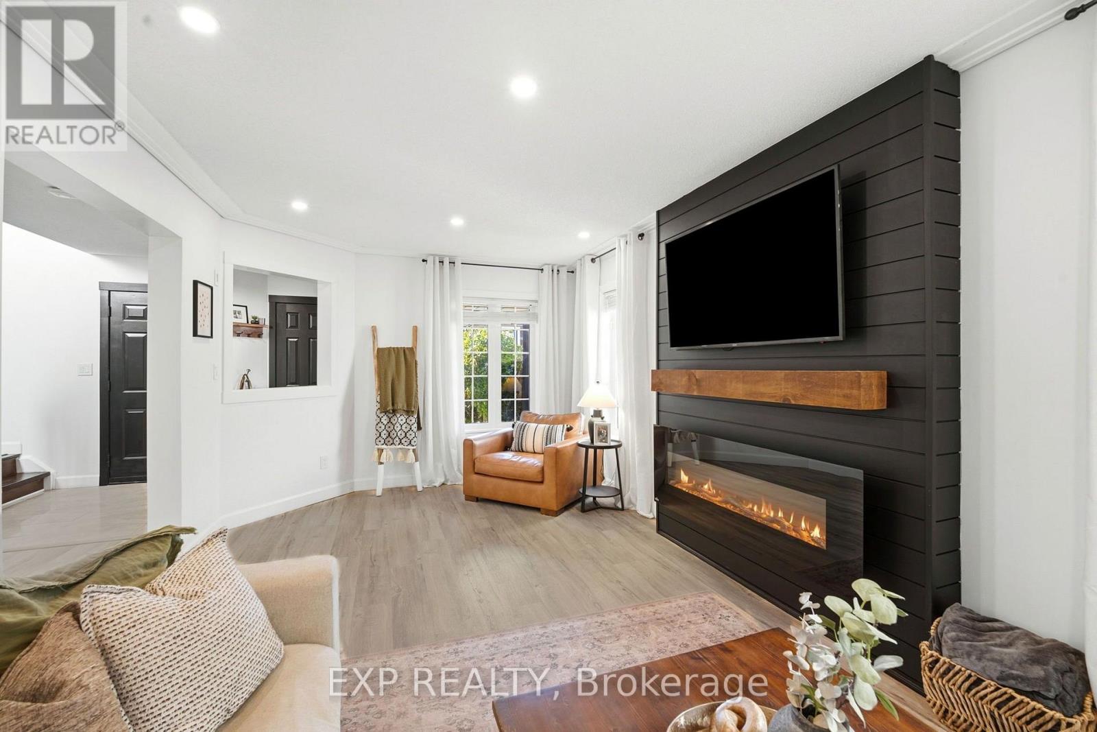 152 Underwood Drive, Whitby, Ontario  L1M 1H6 - Photo 11 - E14112976