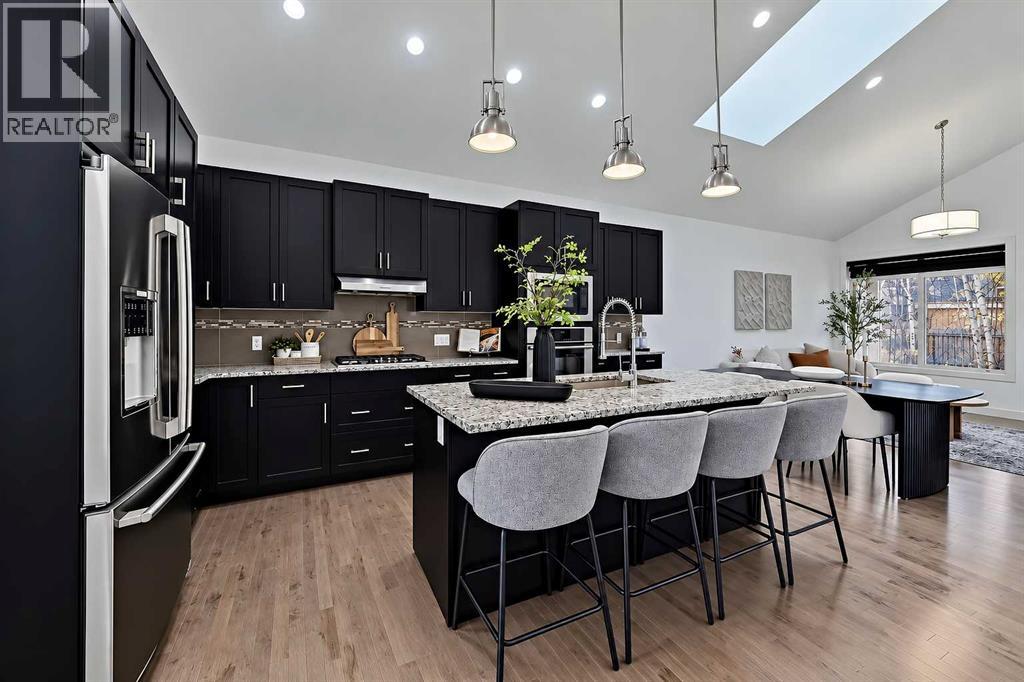 63 Cortina Villas Sw, Calgary, Alberta  T3H 0W8 - Photo 4 - A2354228