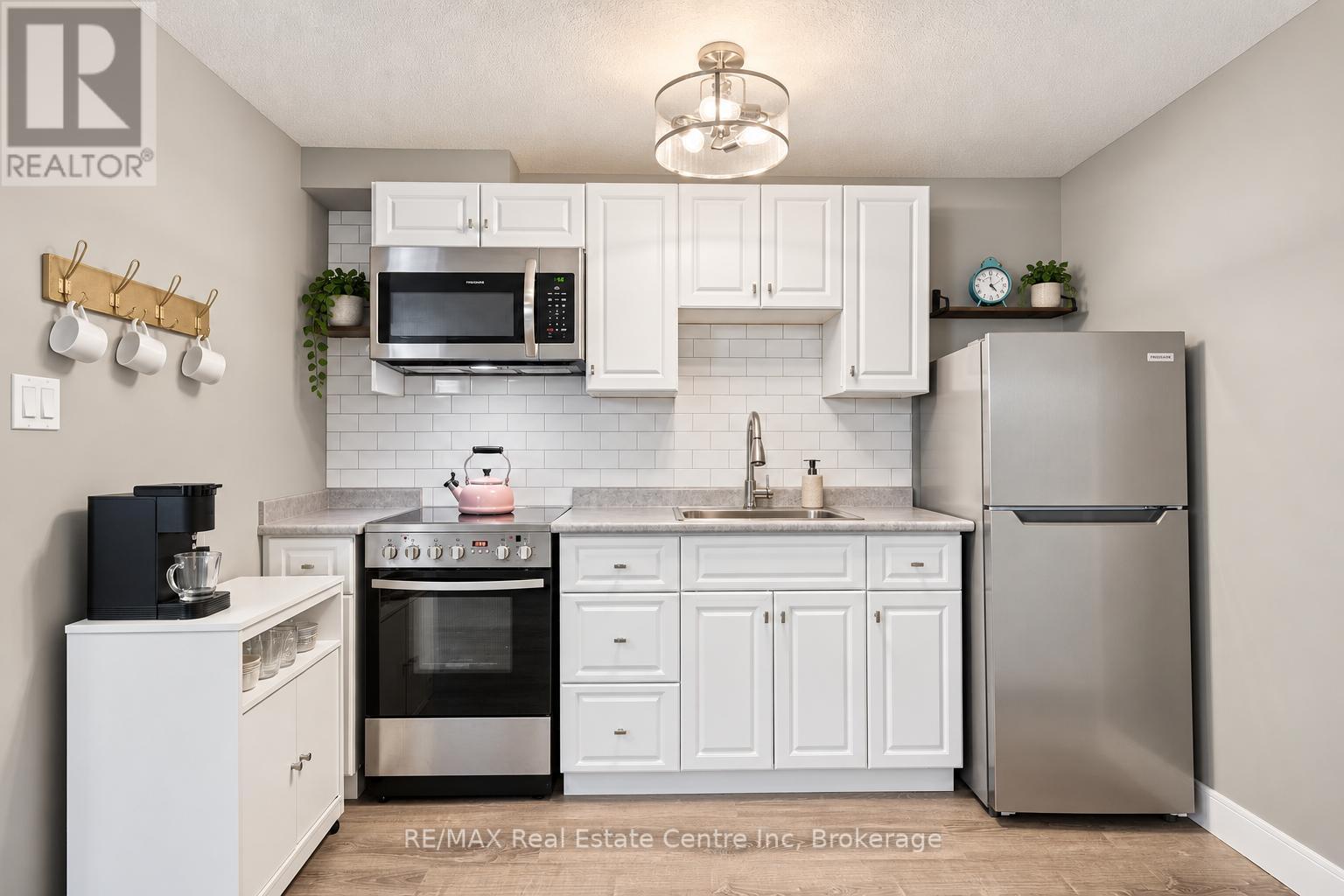 66 Waverley Drive, Guelph, Ontario  N1E 6C8 - Photo 36 - X14112970
