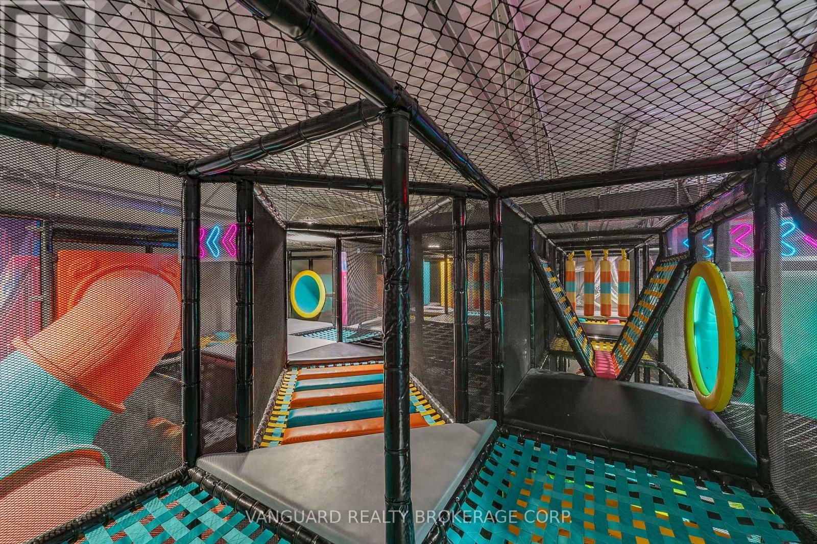 1b - 18075 Yonge Street, Newmarket, Ontario  L3Y 8W3 - Photo 44 - N14112952