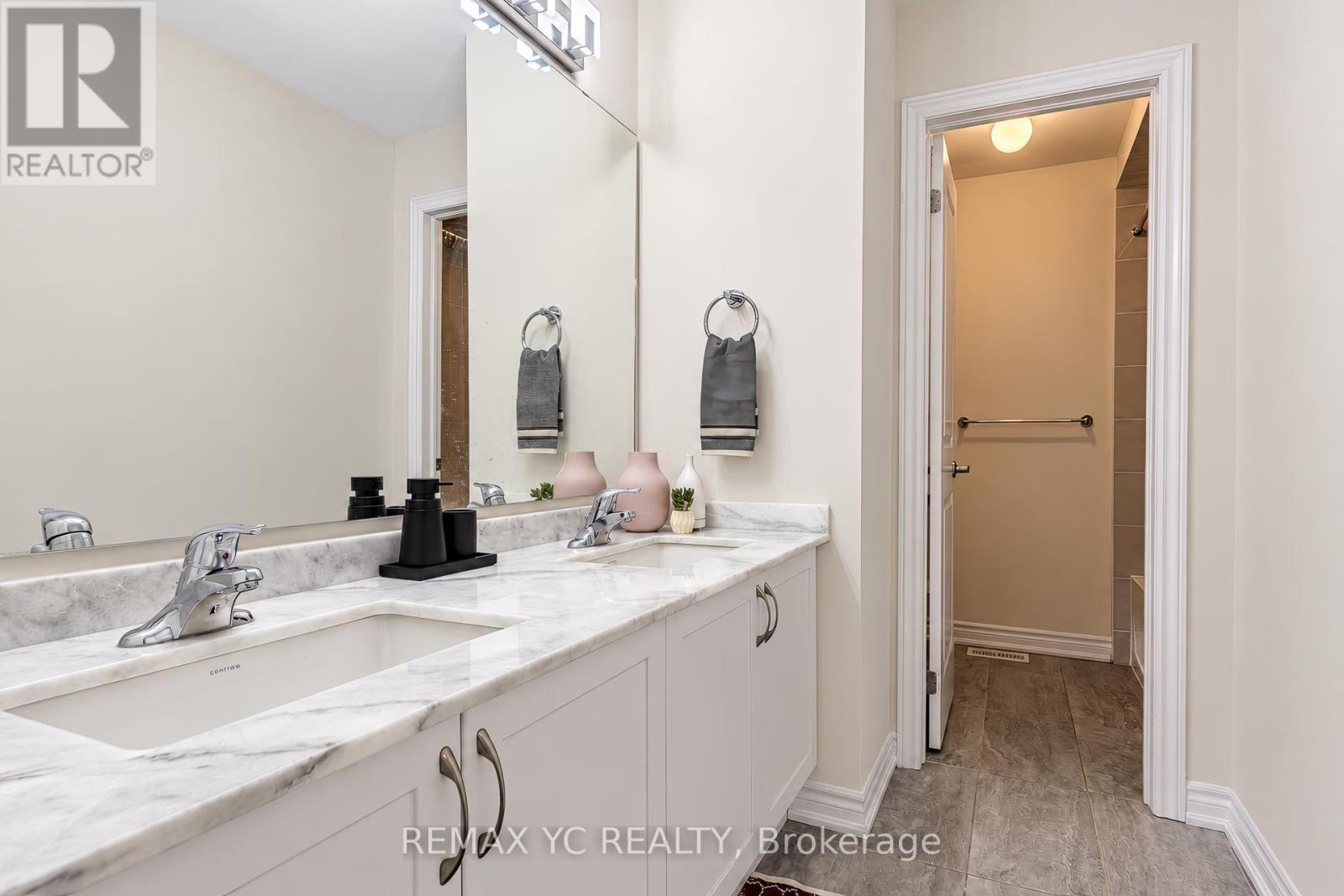 126 Durham Avenue, Barrie, Ontario L9J 0W7 - Photo 27 - S14113050