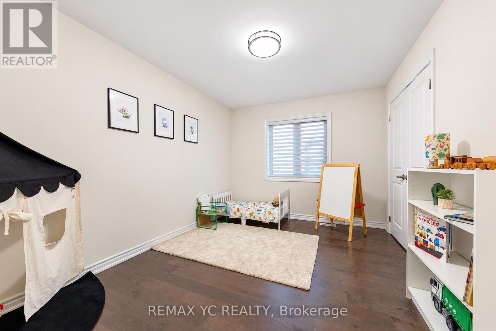 126 Durham Avenue, Barrie, Ontario L9J 0W7 - Photo 28 - S14113050