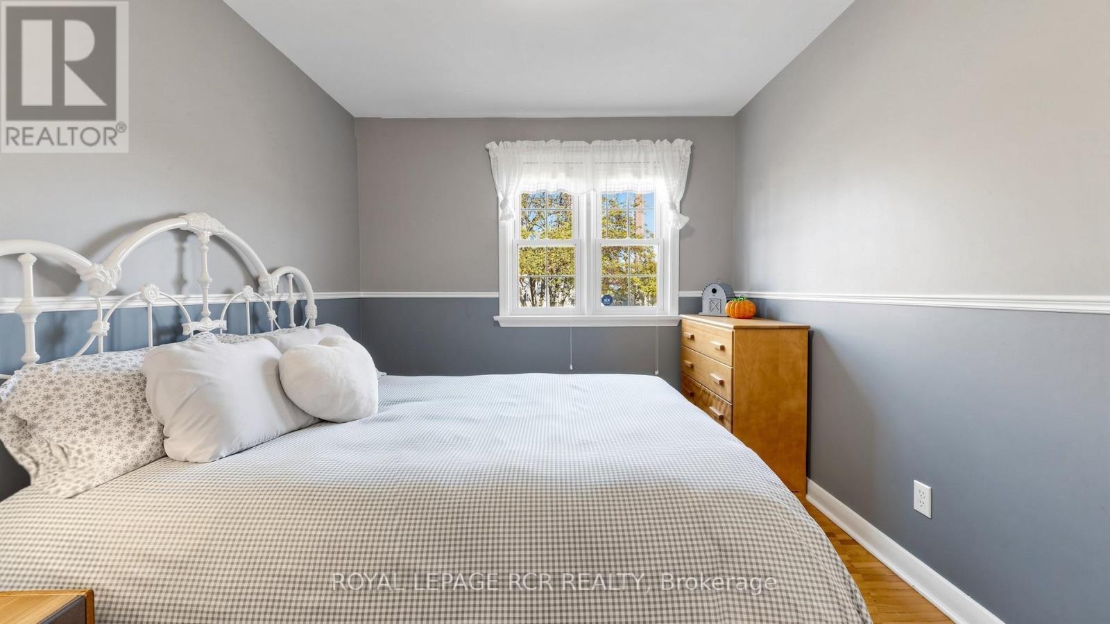 26 Newton Street, Barrie (Wellington), Ontario  L4M 3N3 - Photo 14 - S14113056