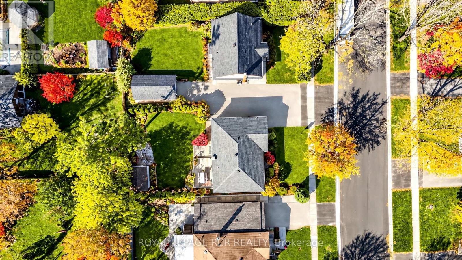 26 Newton Street, Barrie (Wellington), Ontario  L4M 3N3 - Photo 47 - S14113056