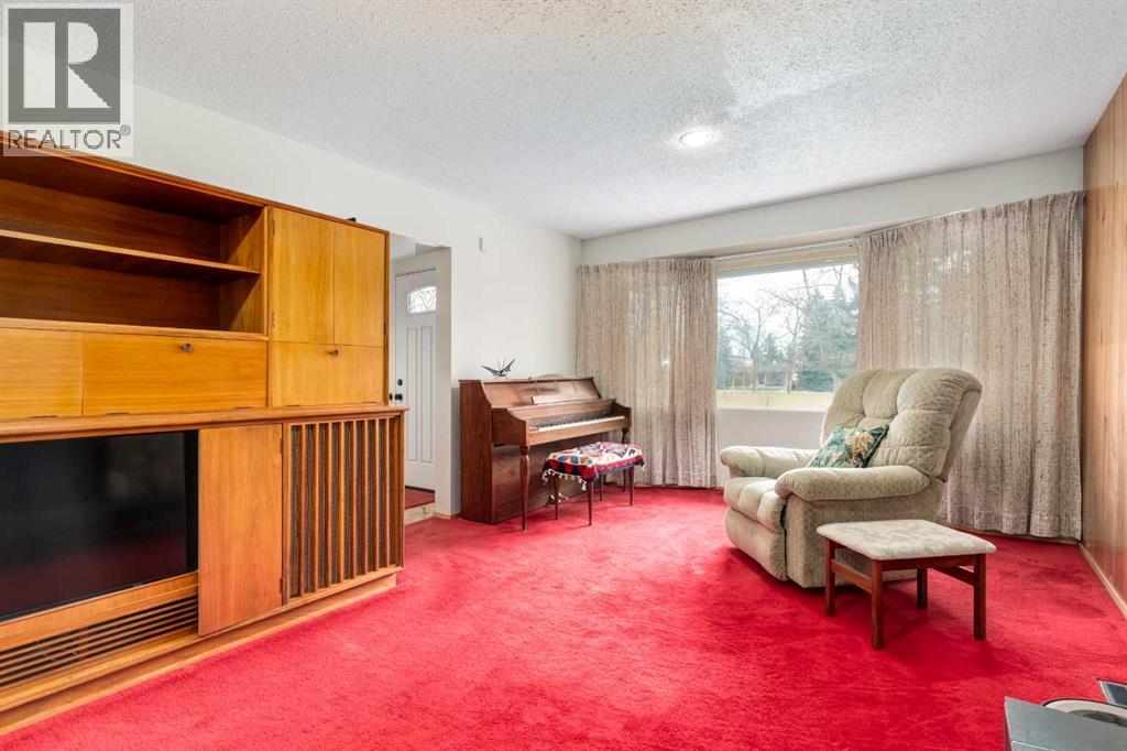 2043 Ungava Road Nw, Calgary, Alberta  T2N 4B3 - Photo 16 - A2353579