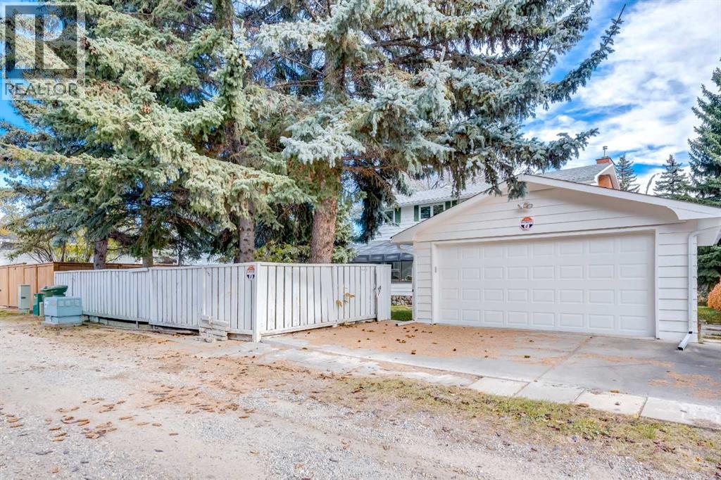 2043 Ungava Road Nw, Calgary, Alberta  T2N 4B3 - Photo 3 - A2353579