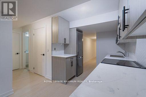 Basement - 8 Tustin Road, Brampton, Ontario  L6P 3H6 - Photo 12 - W14112968
