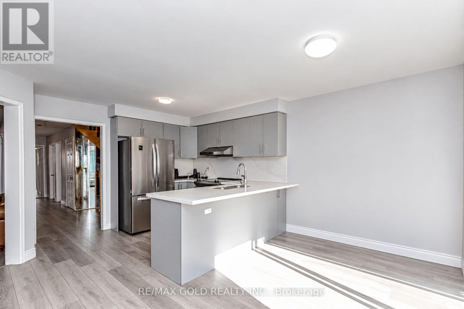 104 Tumbleweed Trail, Brampton, Ontario  L6Y 4Z8 - Photo 16 - W14113020