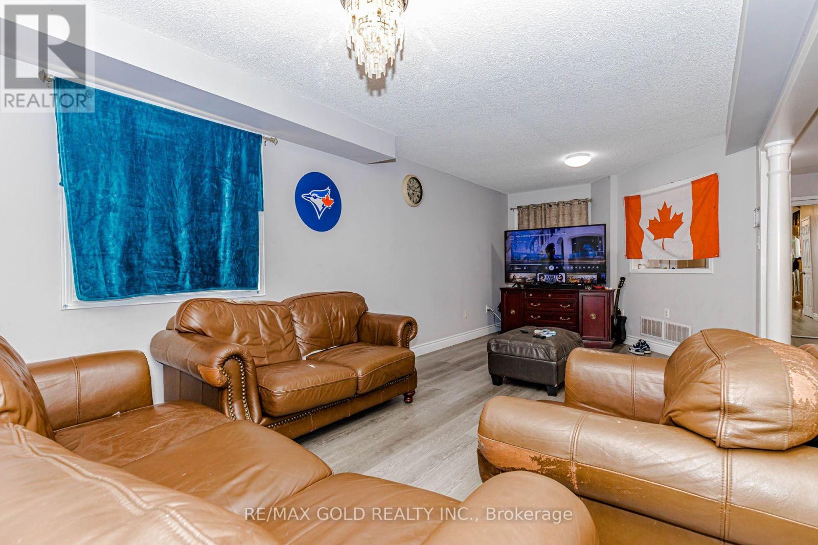 104 Tumbleweed Trail, Brampton, Ontario  L6Y 4Z8 - Photo 21 - W14113020