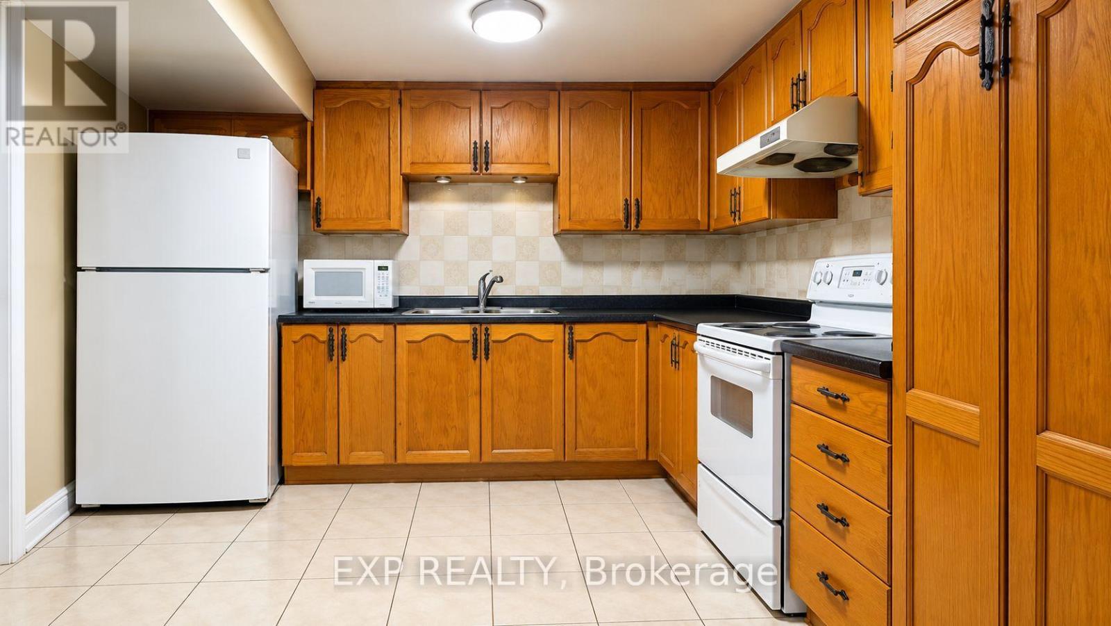 Lower - 3425 Laddie Crescent, Mississauga, Ontario  L4T 1N2 - Photo 8 - W14113032