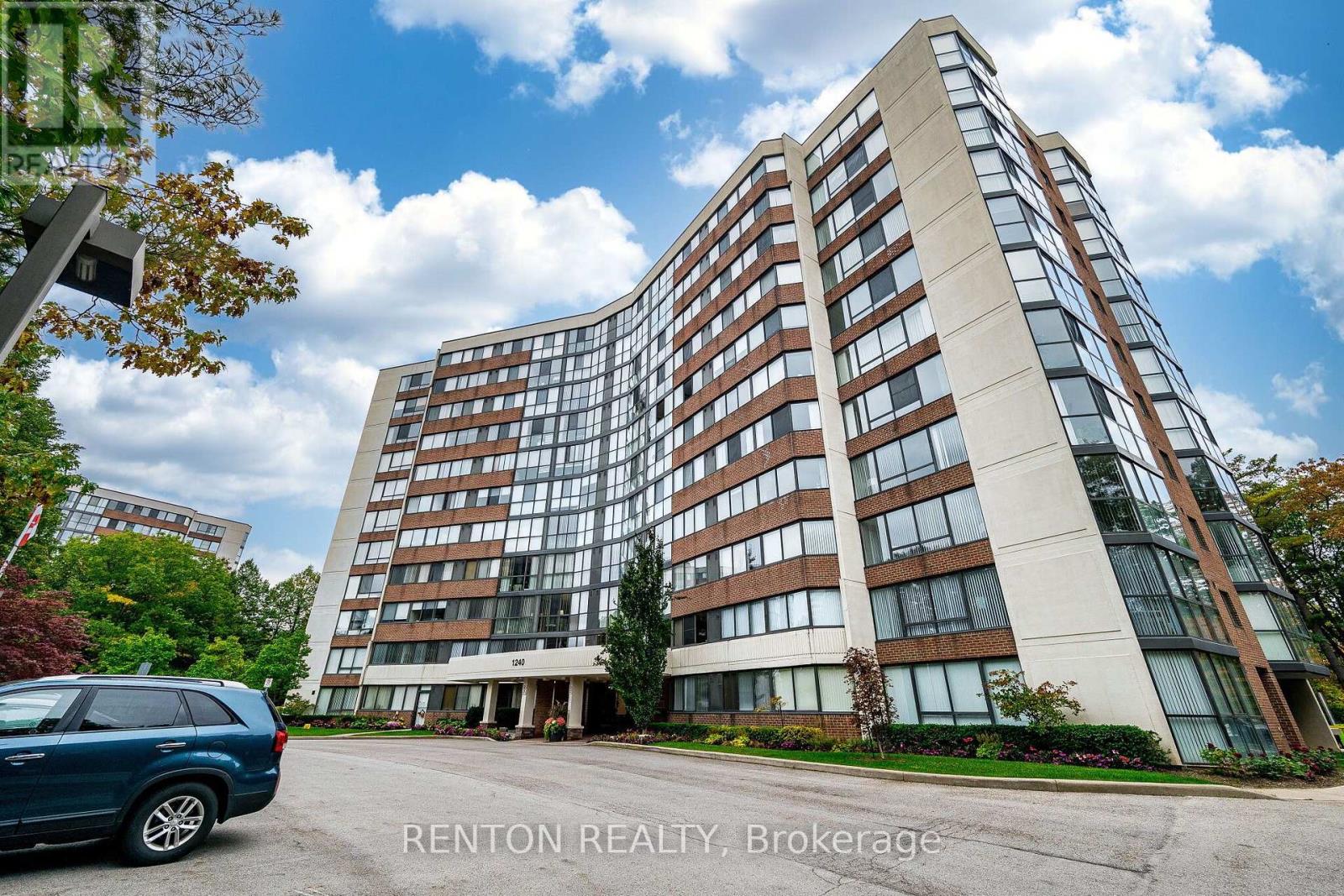 710 - 1240 Marlborough Court, Oakville, Ontario  L6H 3K7 - Photo 1 - W14113068