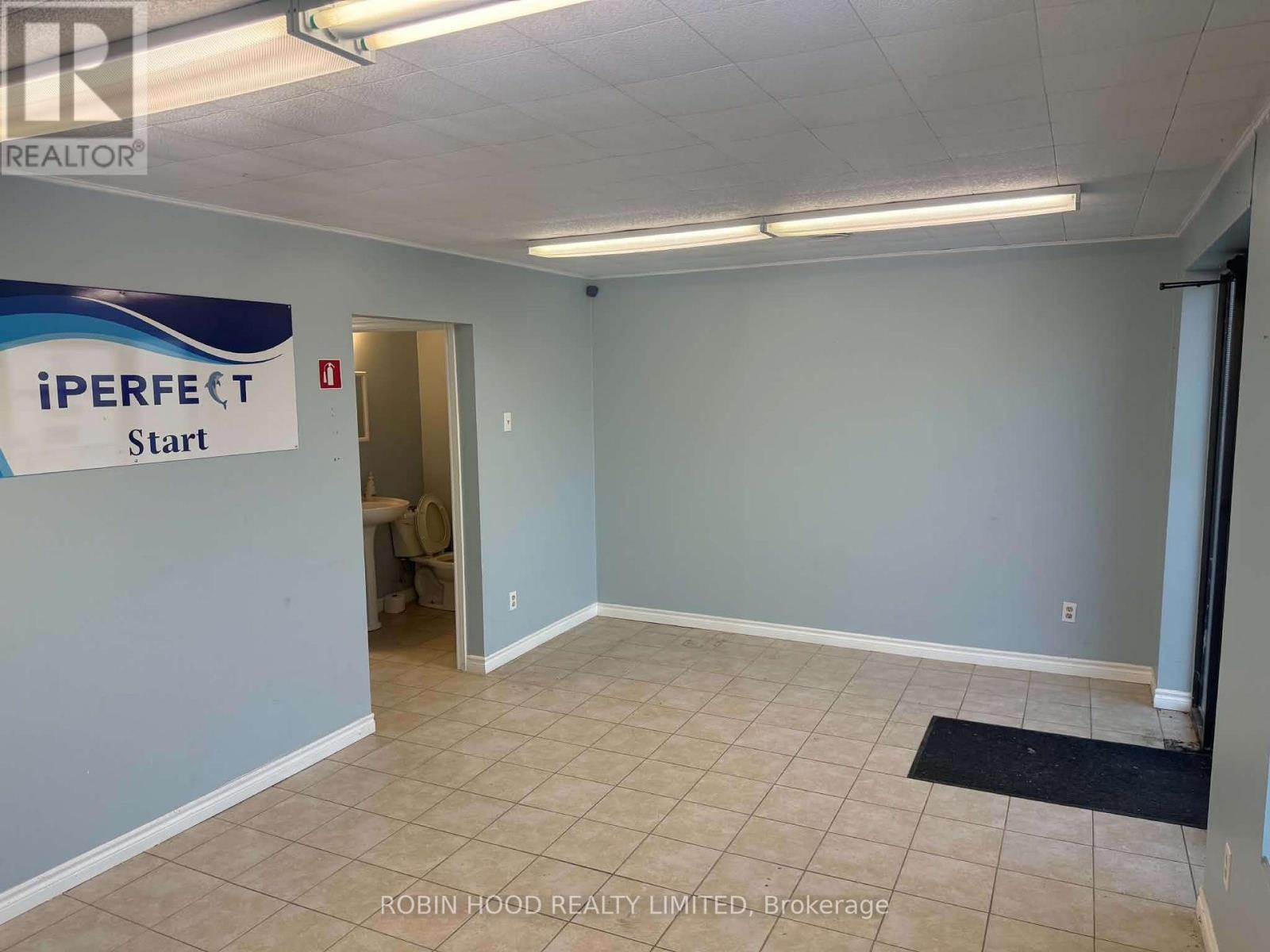 17 - 444 Riverview Drive, Chatham-Kent, Ontario N7M 0N2 - Photo 2 - X14112916