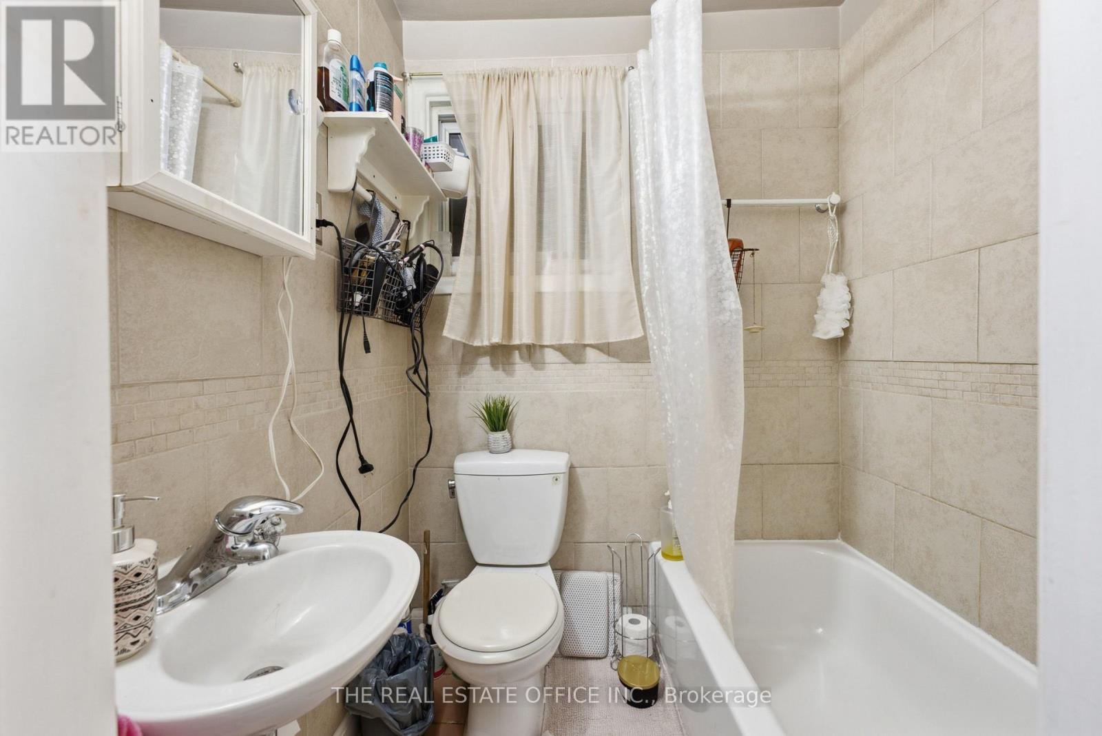 4327 Simcoe Street, Niagara Falls, Ontario  L2E 1T5 - Photo 9 - X14113046