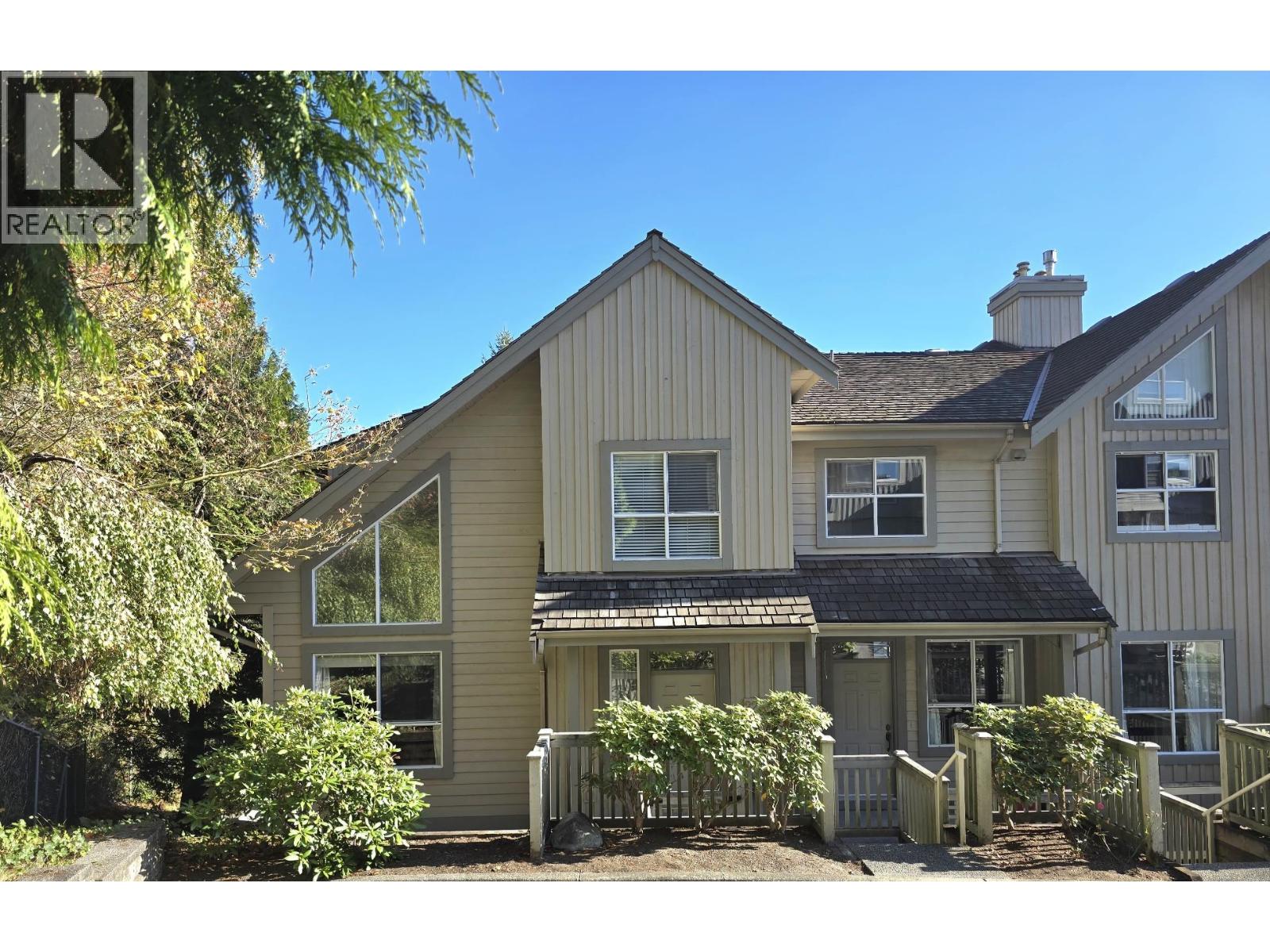 224 1465 PARKWAY BOULEVARD, Coquitlam, British Columbia