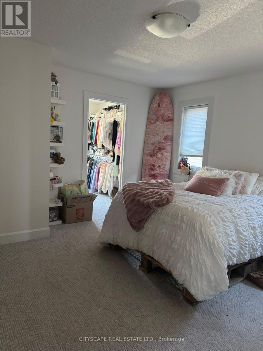 3821 Ayrshire Avenue, London South, Ontario  N6B 1W3 - Photo 4 - X13836976