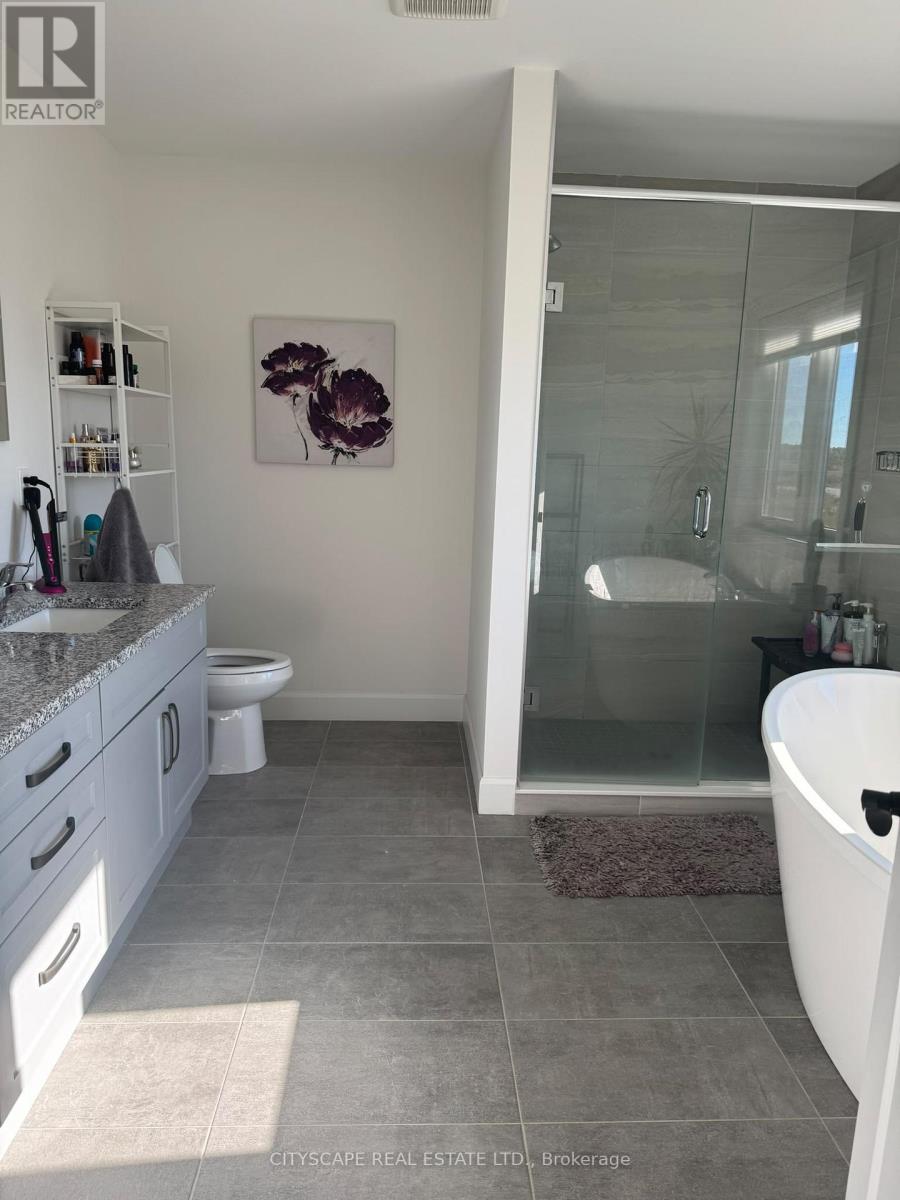 3821 Ayrshire Avenue, London South, Ontario  N6B 1W3 - Photo 8 - X13836976