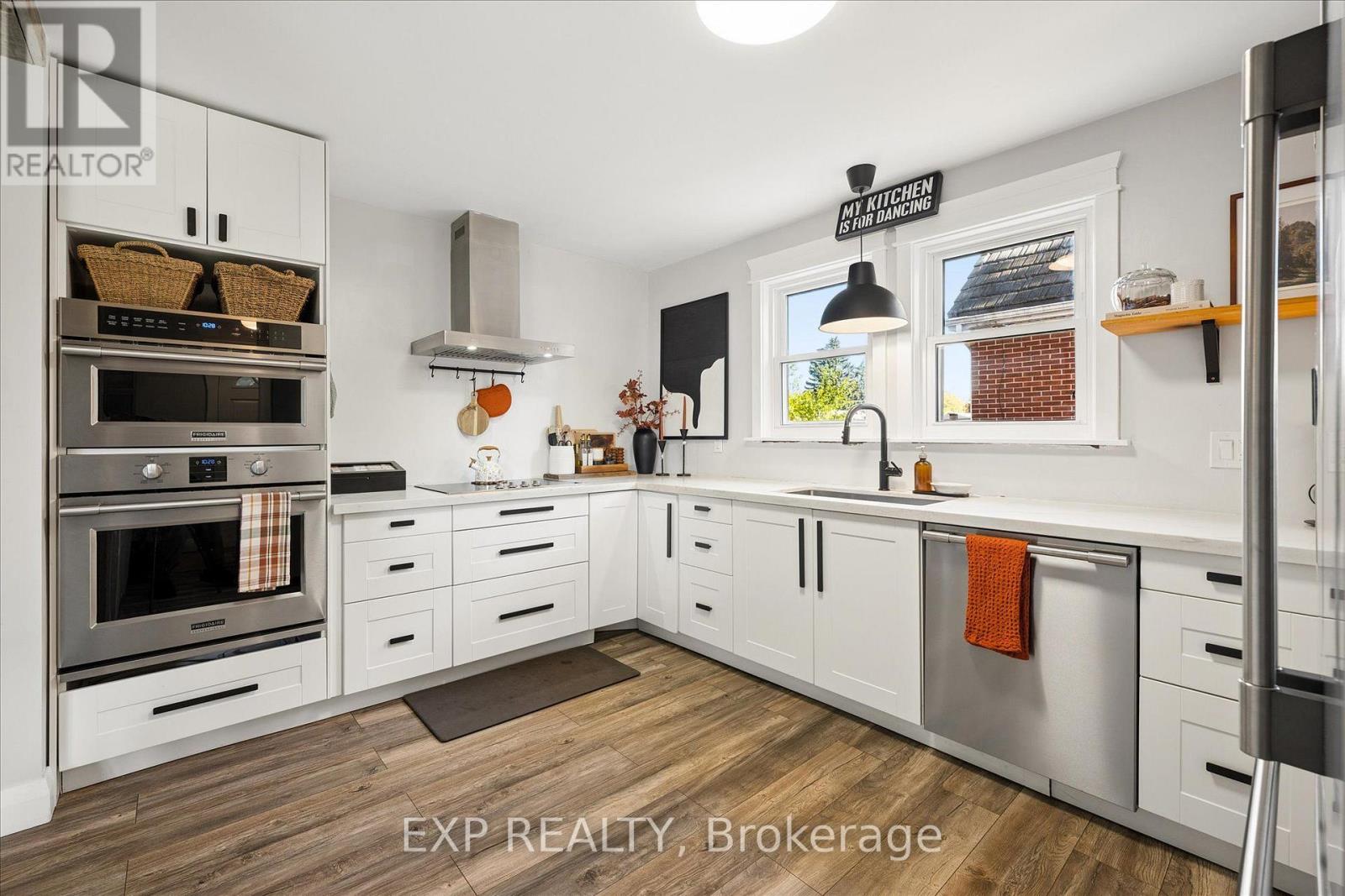 12 LAYTON STREET, Kitchener, Ontario