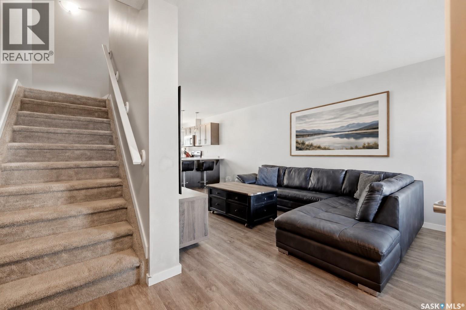 4725 Primrose Green Drive E, Regina, Saskatchewan  S4V 3K9 - Photo 2 - SK051839