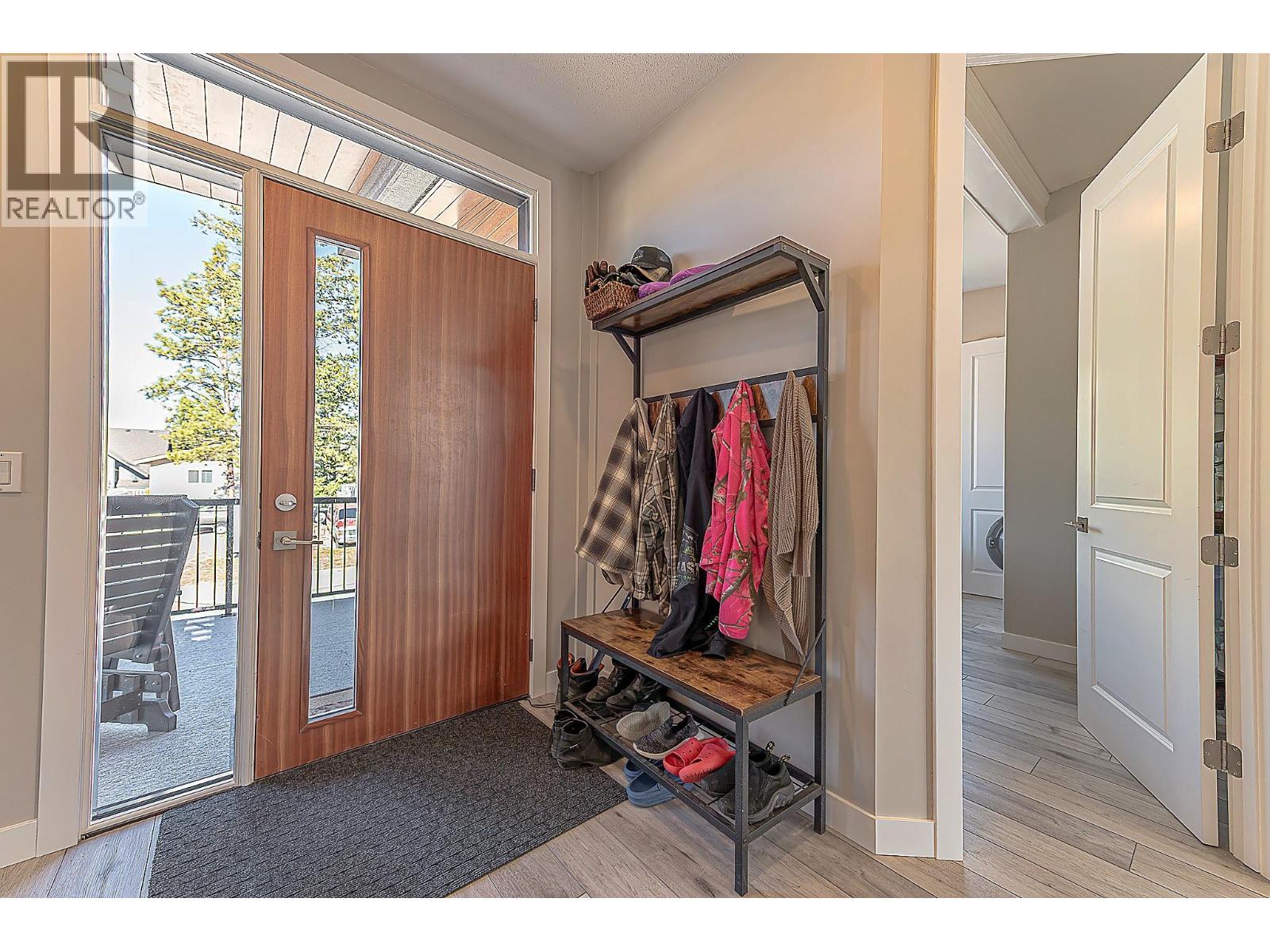 4978 Ponderosa Crescent
