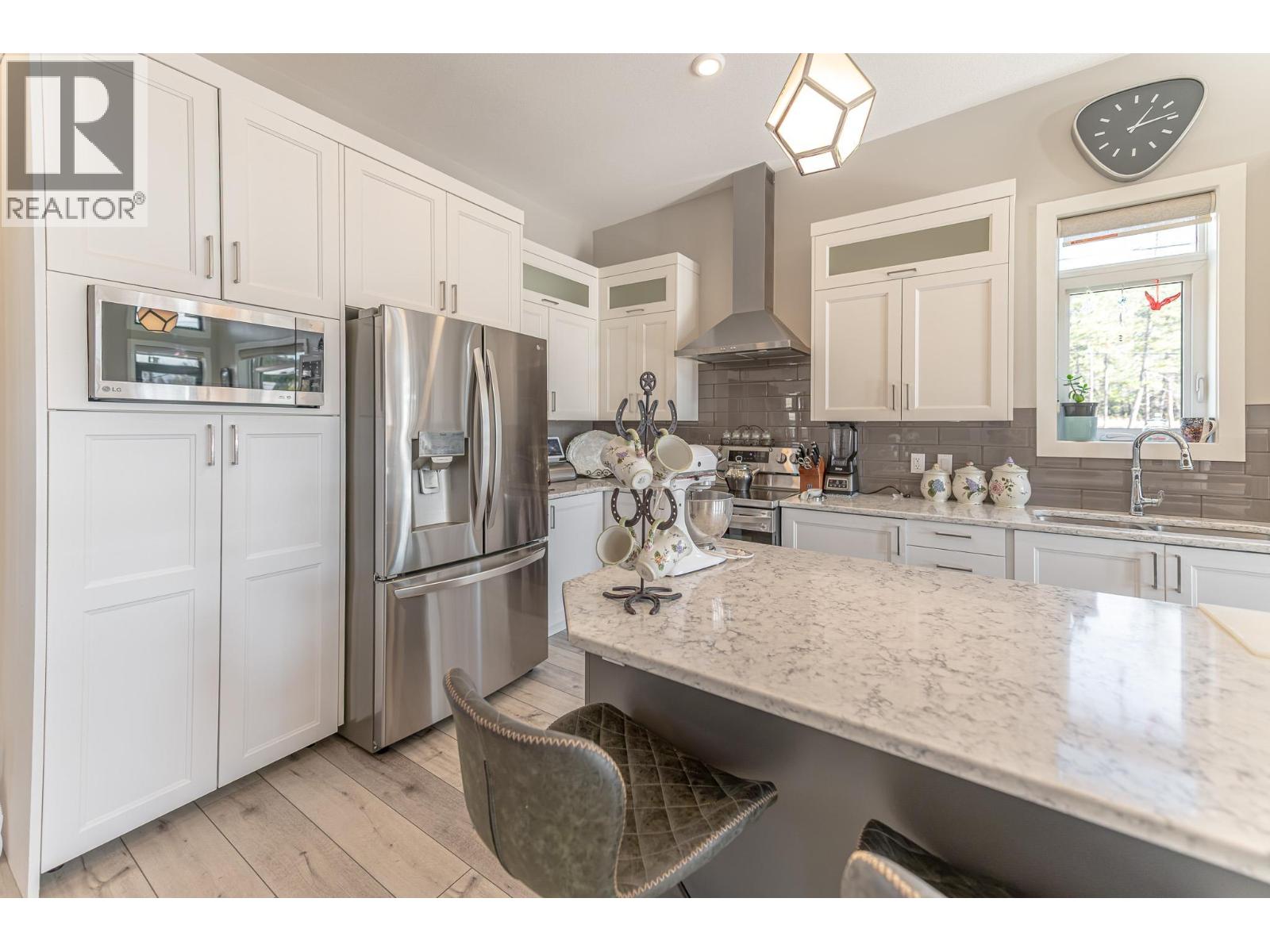 4978 Ponderosa Crescent