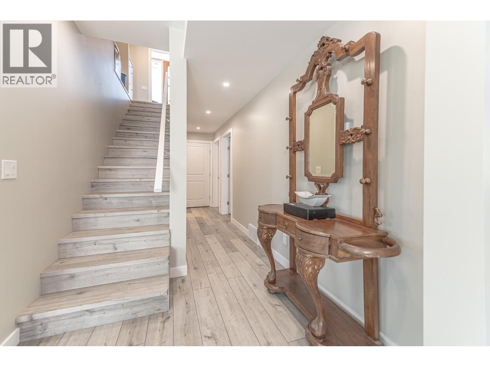 4978 Ponderosa Crescent