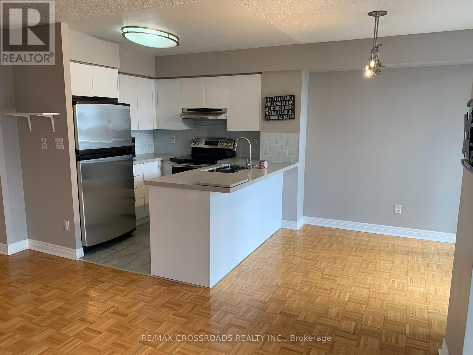 1211 - 43 Eglinton Avenue E, Toronto, Ontario M4P 1A1 - Photo 2 - C14113128