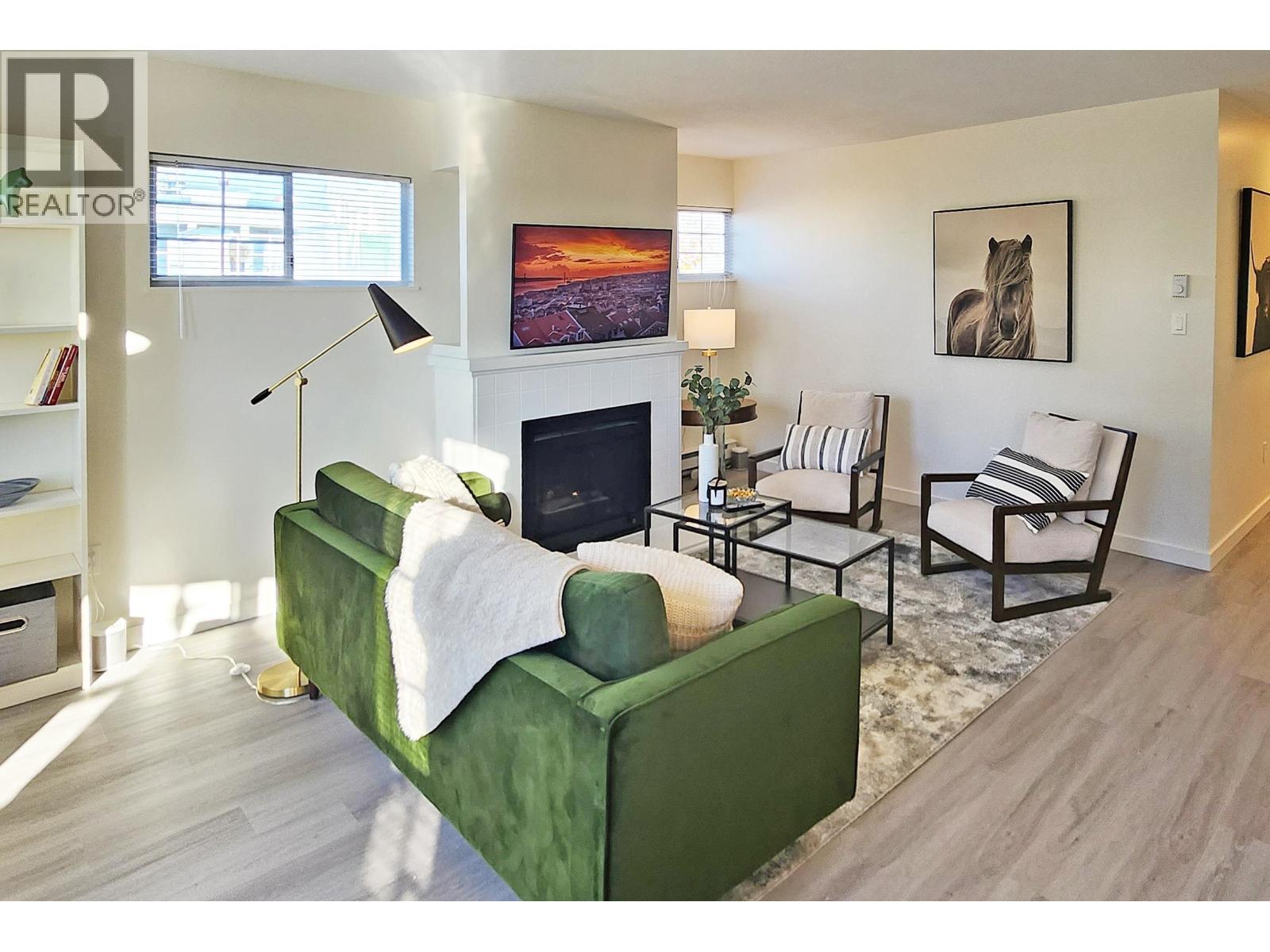 402 8772 SW MARINE DRIVE