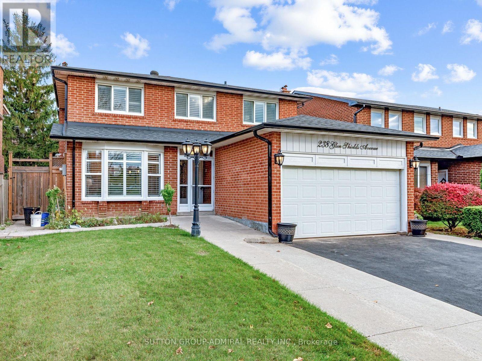 238 Glen Shields Avenue, Vaughan, Ontario  L4K 1T9 - Photo 2 - N14113138