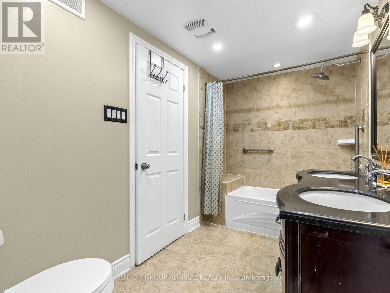 238 Glen Shields Avenue, Vaughan, Ontario  L4K 1T9 - Photo 35 - N14113138