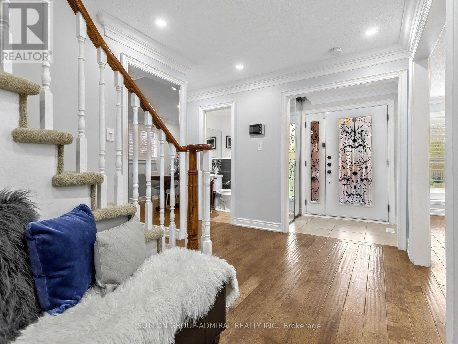 238 Glen Shields Avenue, Vaughan, Ontario  L4K 1T9 - Photo 5 - N14113138