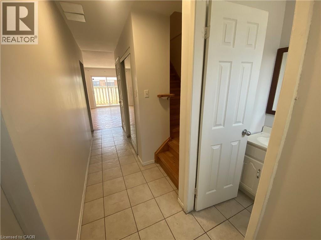 100 Quigley Road Unit# 96, Hamilton, Ontario  L8K 6J1 - Photo 5 - 40873773