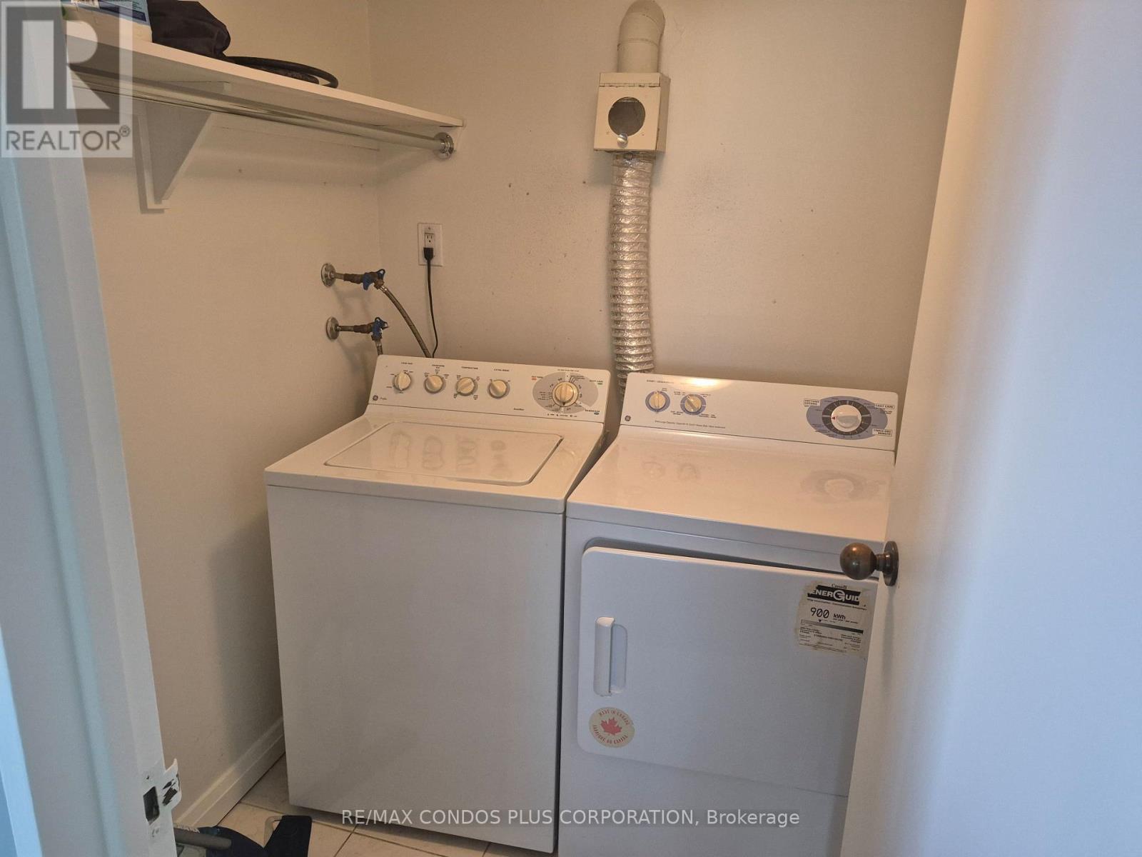 2302 - 65 Harbour Square, Toronto, Ontario  M5J 2L4 - Photo 16 - C14108648