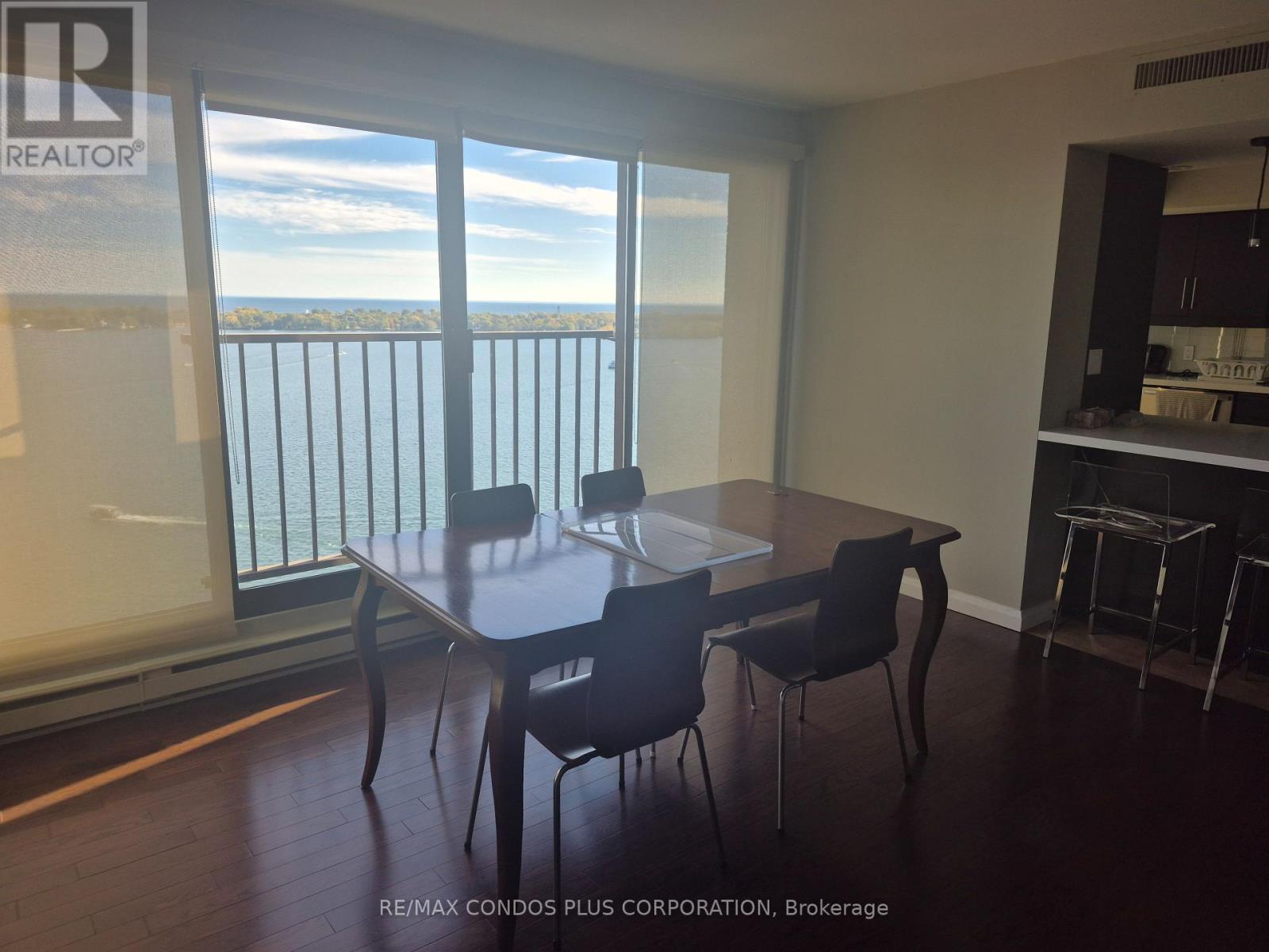 2302 - 65 Harbour Square, Toronto, Ontario  M5J 2L4 - Photo 13 - C14108648
