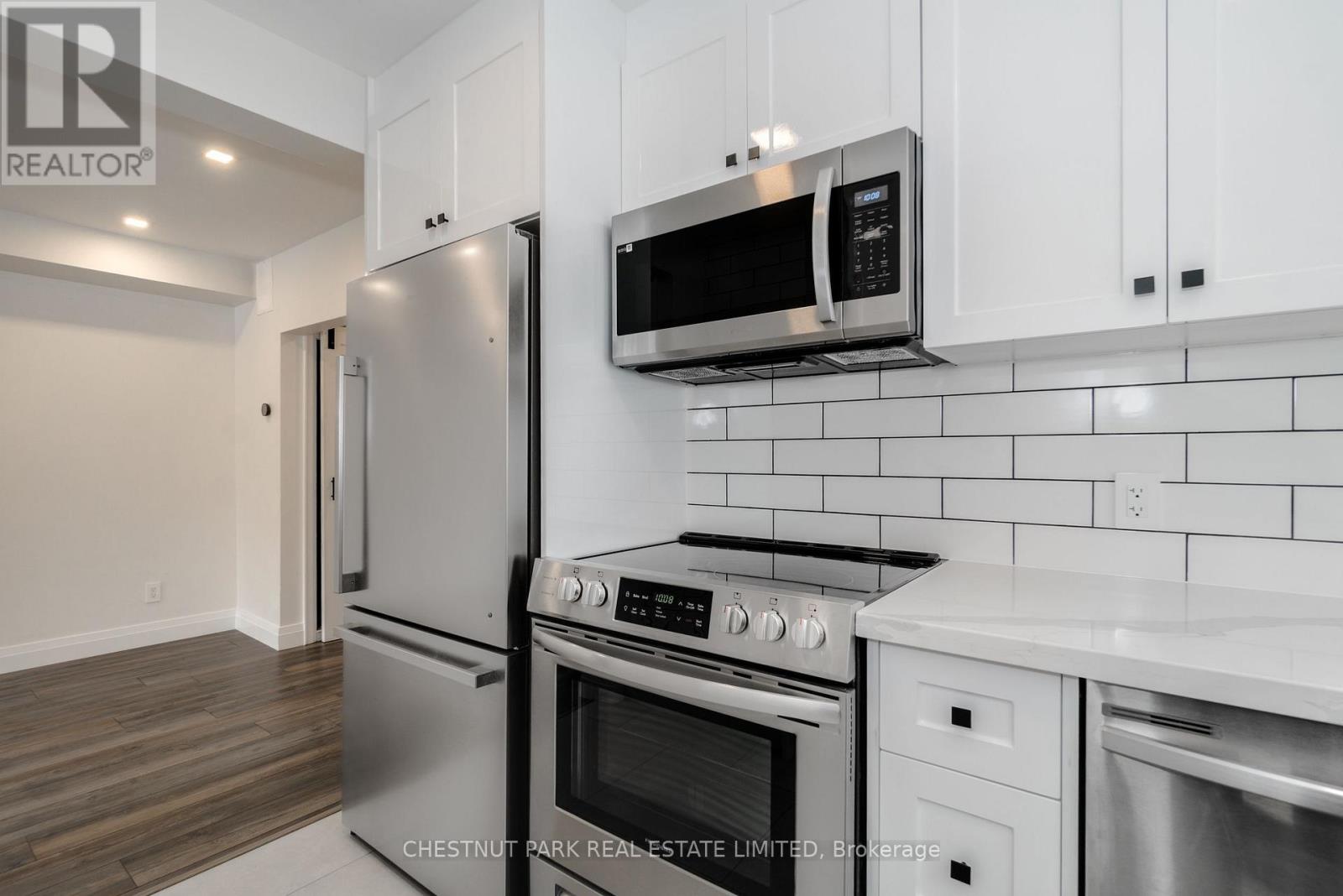 3 - 38 Penhurst Avenue, Toronto, Ontario  M8Y 3A8 - Photo 15 - W14113104
