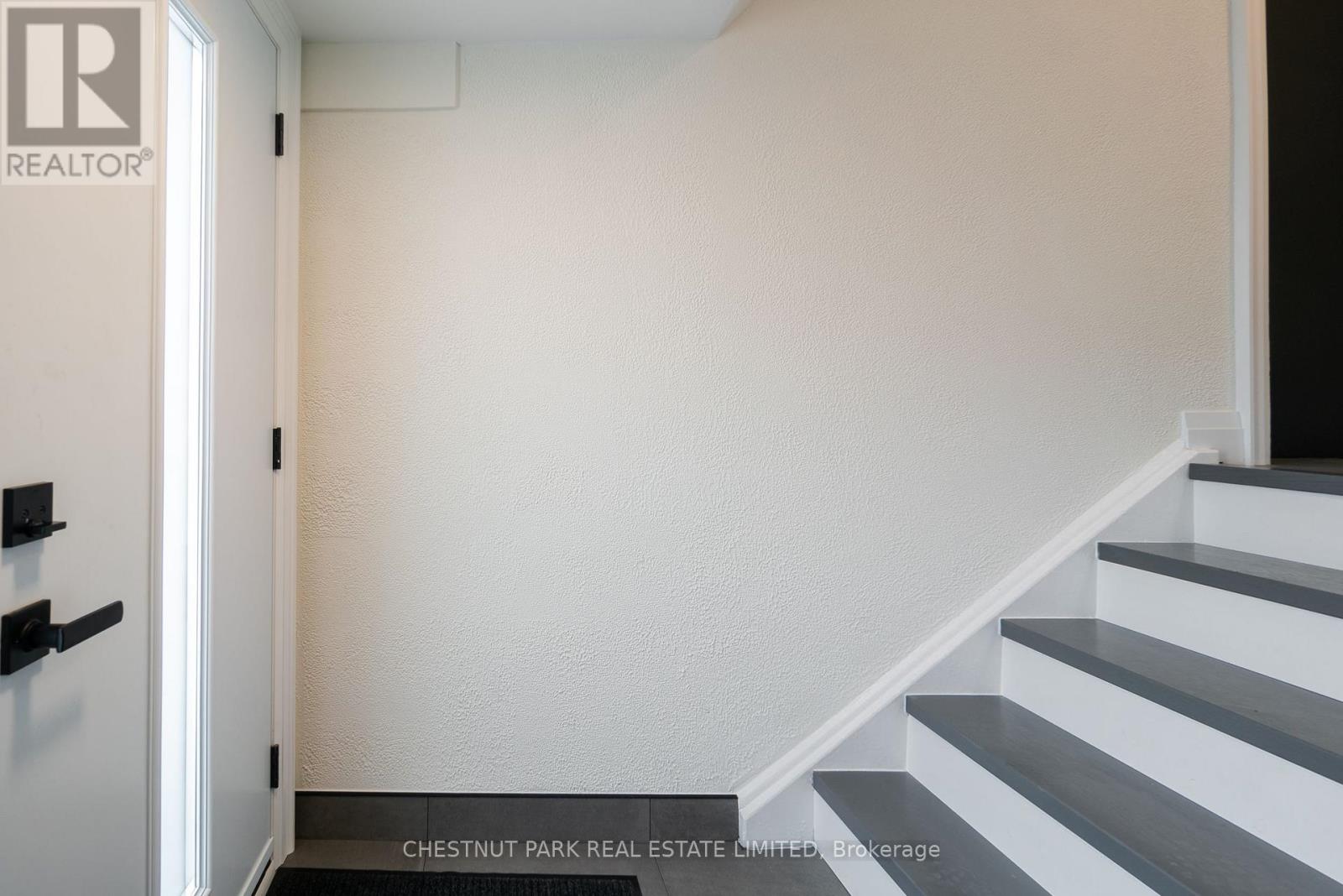 3 - 38 Penhurst Avenue, Toronto, Ontario  M8Y 3A8 - Photo 33 - W14113104