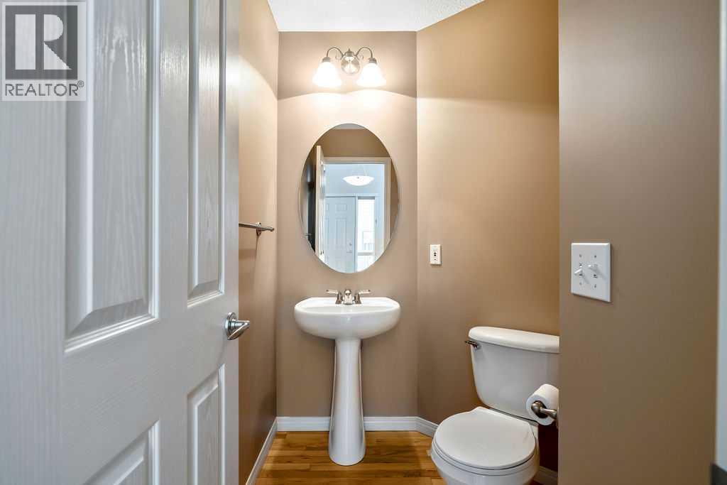31 Springbank Terrace Sw, Calgary, Alberta  T3H 4S8 - Photo 5 - A2351843