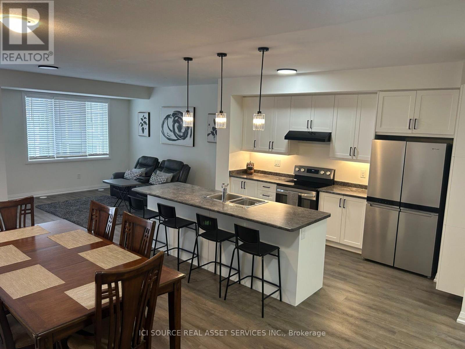 8 Kensington Road, Haldimand, Ontario  N3W 0J9 - Photo 7 - X14103212