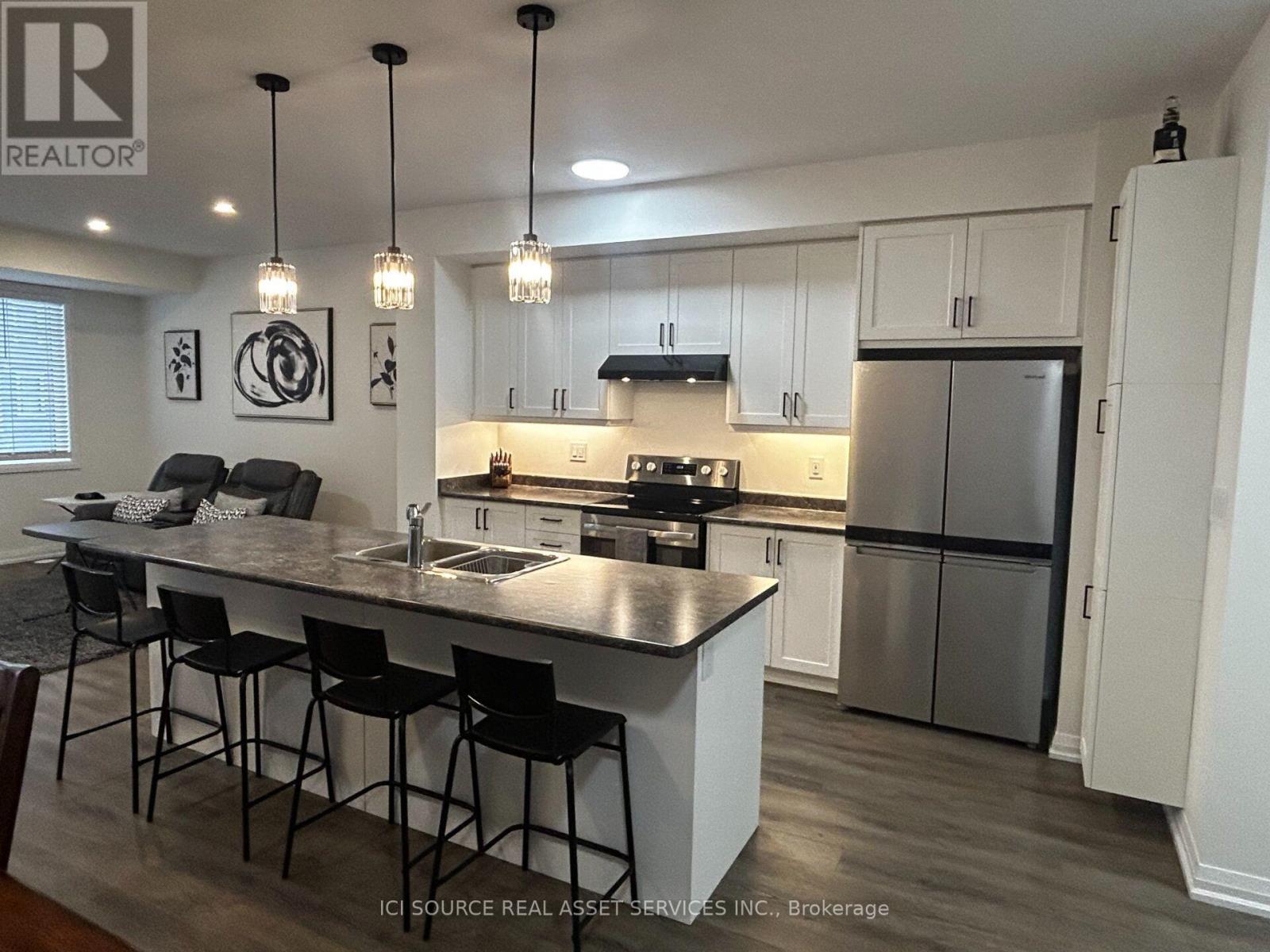 8 Kensington Road, Haldimand, Ontario  N3W 0J9 - Photo 8 - X14103212