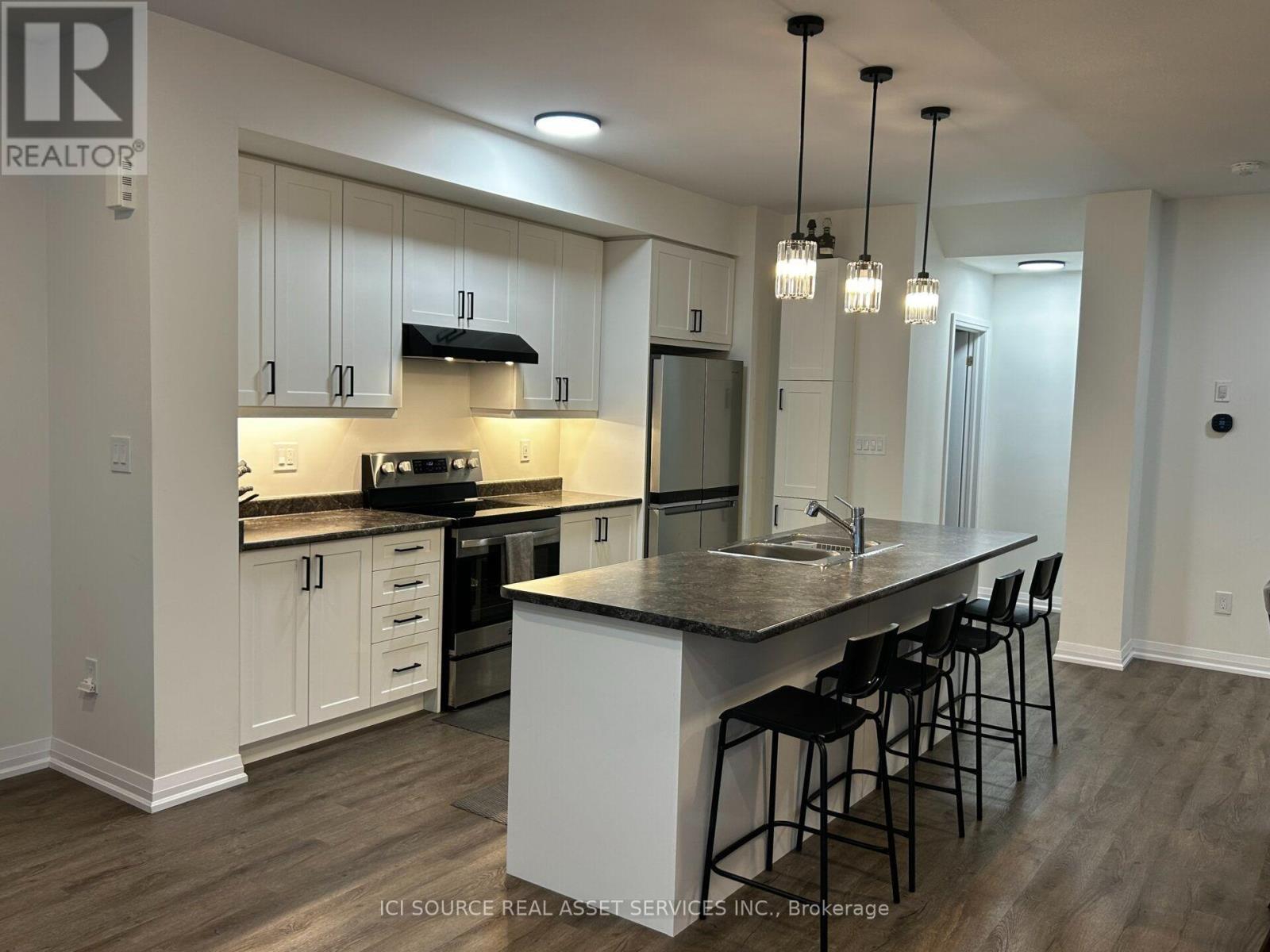 8 Kensington Road, Haldimand, Ontario  N3W 0J9 - Photo 9 - X14103212