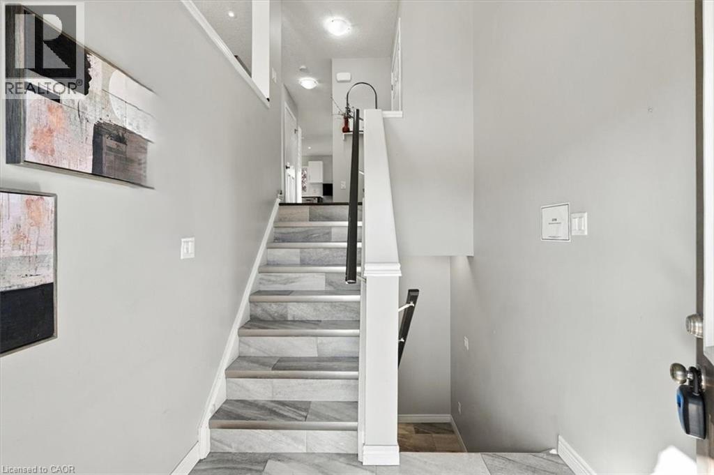 70 Willowrun Drive Unit# M1, Kitchener, Ontario  N2A 0H5 - Photo 2 - 40873719