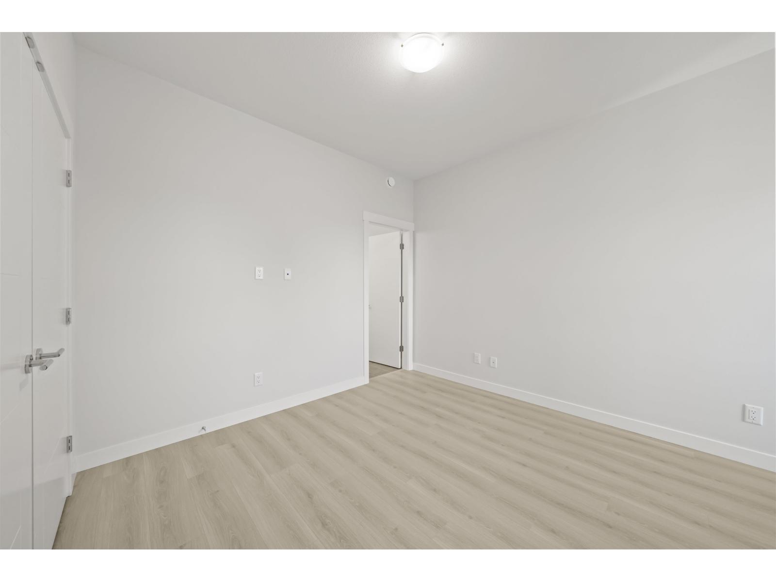 613 8423 CEDAR STREET