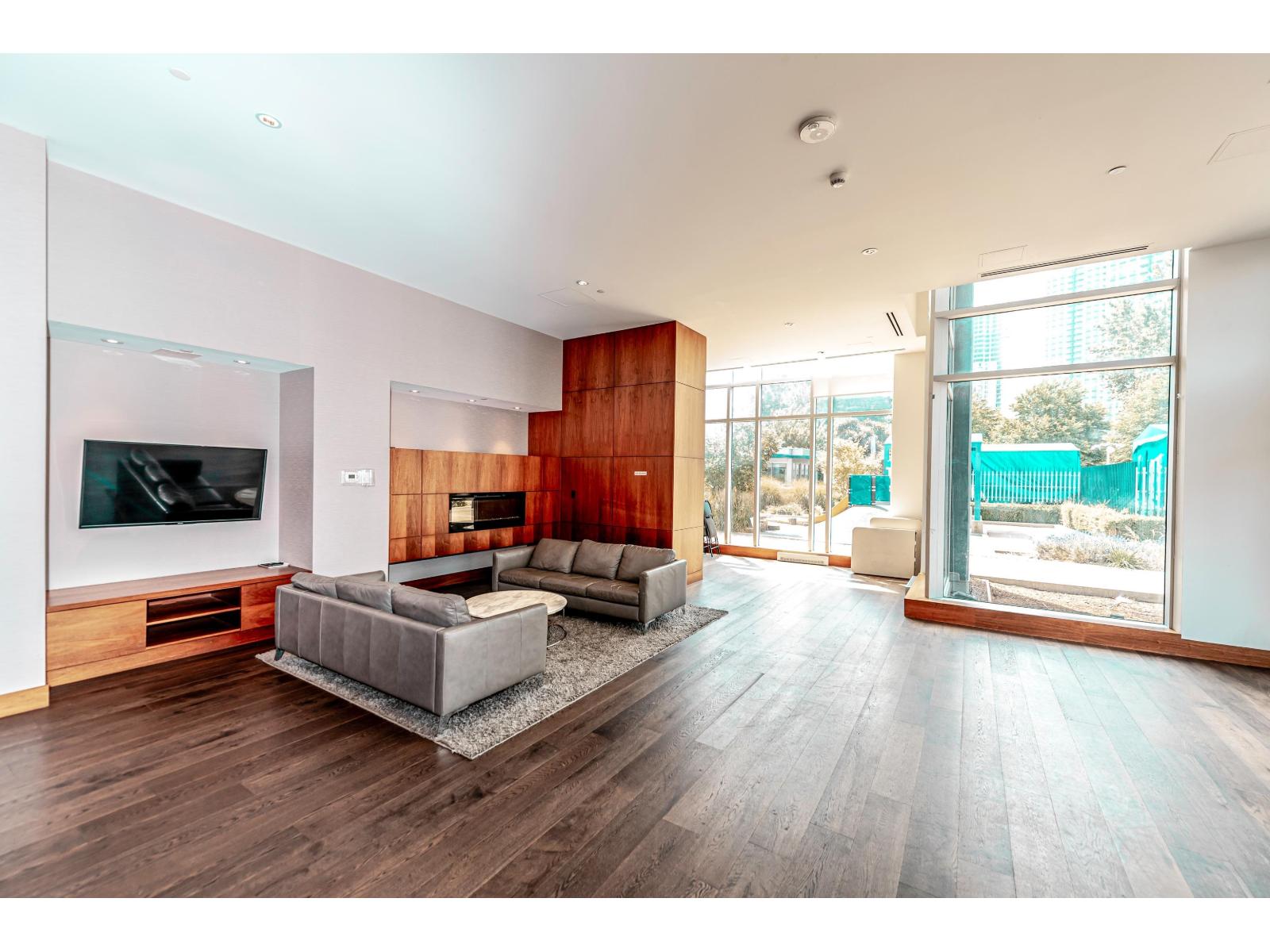 2503 13750 100 AVENUE