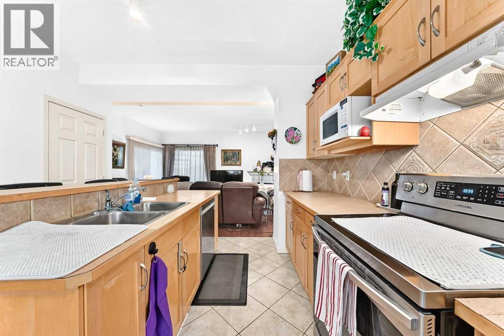 227 Bridlewood View SW