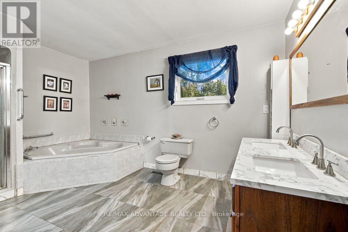 2432 Cuddy Drive, Adelaide Metcalfe, Ontario  N0M 2B0 - Photo 16 - X14113212